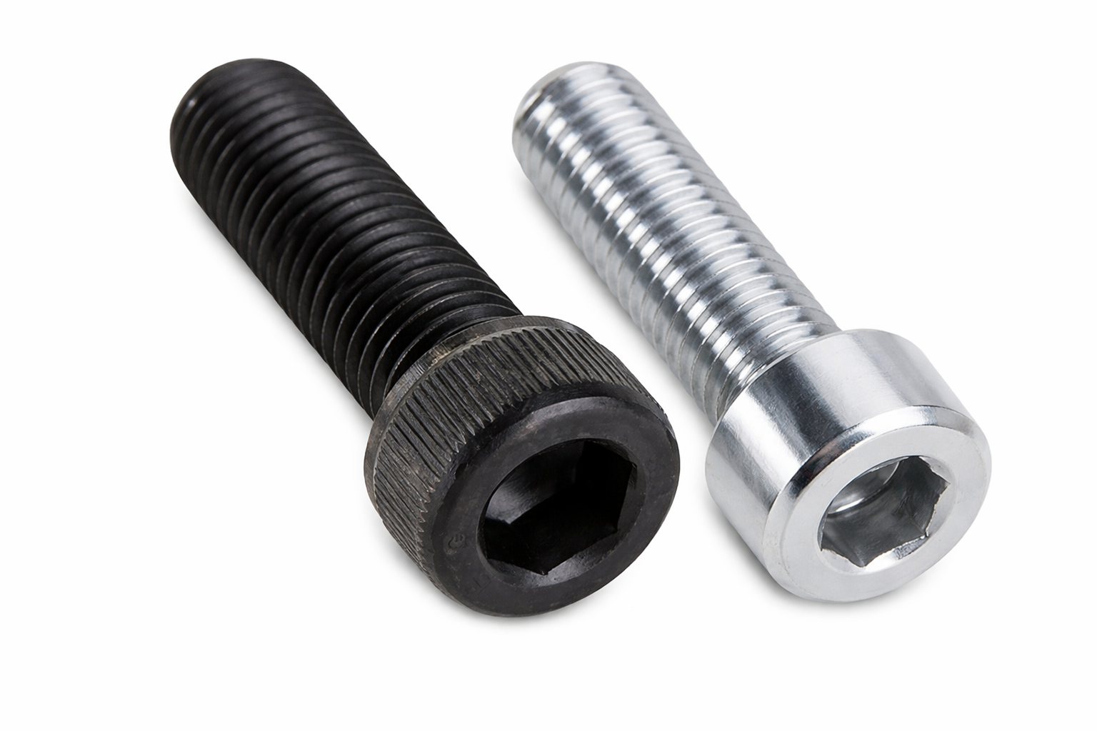 Винт DIN 912 с внтренним шестигранником кл.пр. 12.9